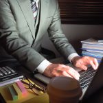 深刻な残業問題!発生の原因と対策まとめ